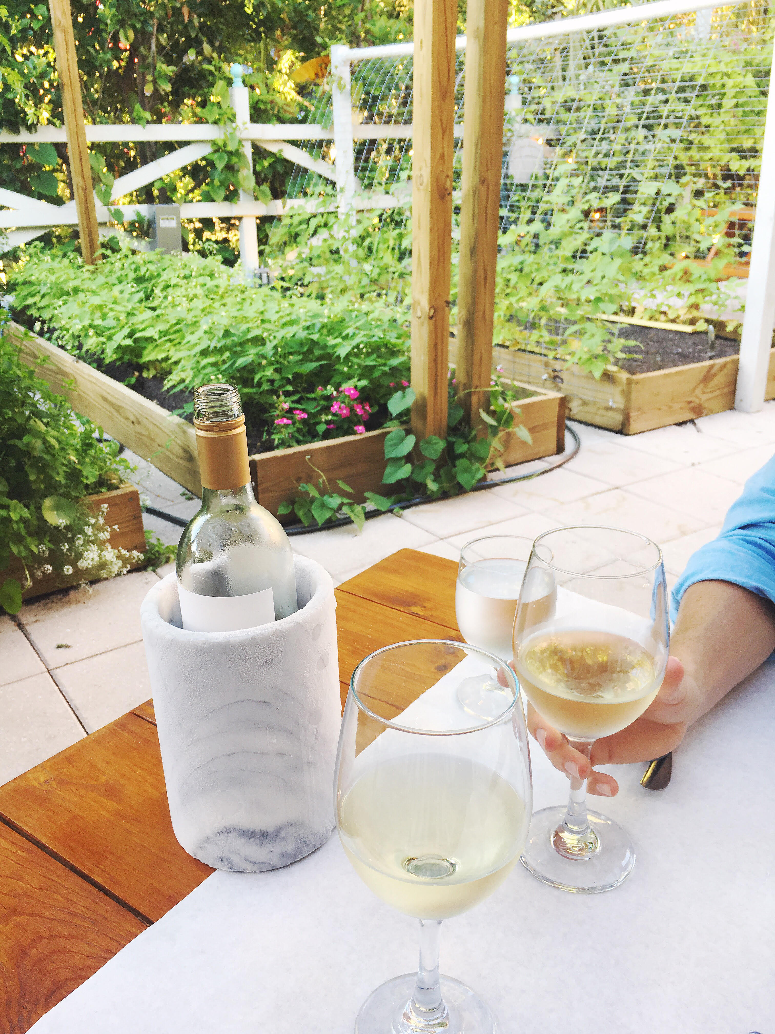 Around Amelia: Le Clos