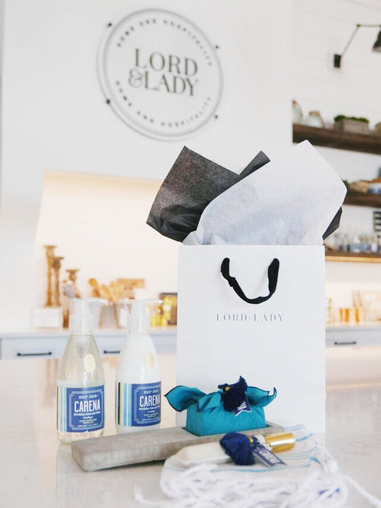 Around Amelia: Welcome, Lord & Lady