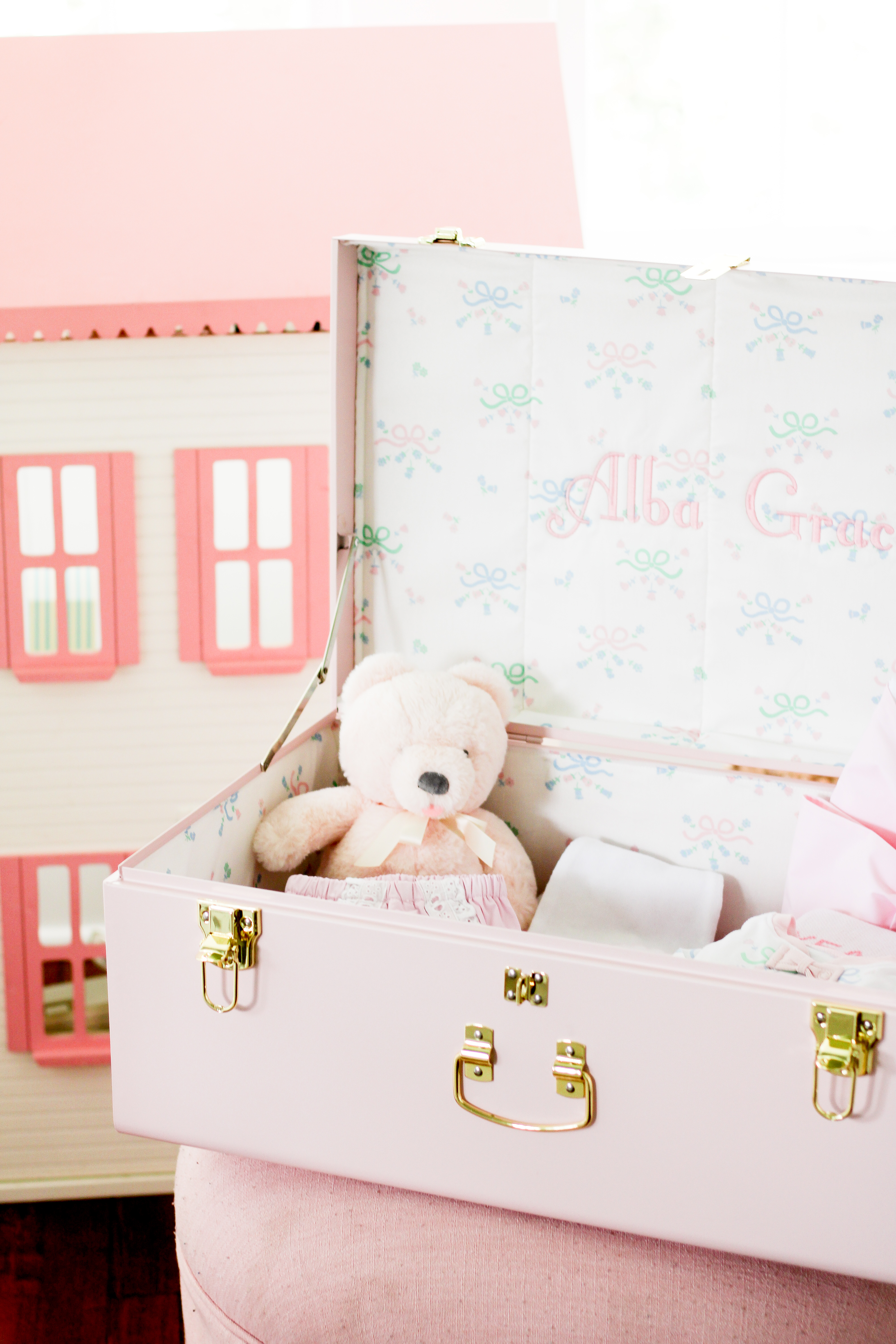 Petite Keep Heirloom Trunks